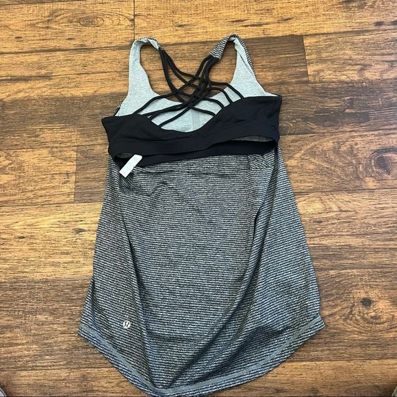 Lululemon sport bra tank top - Picture 4 of 7